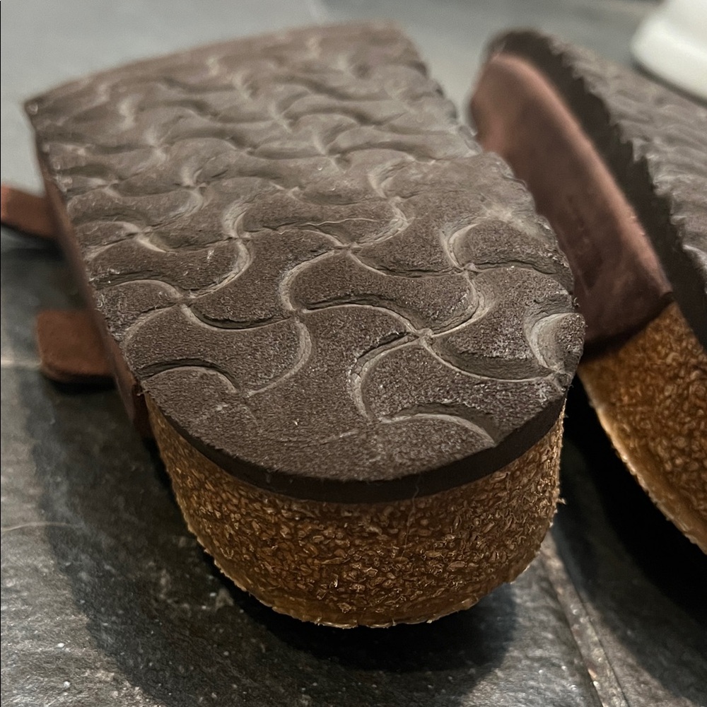 Birkenstock Arizona Oiled Leather Brown Sandals - Picture 8 of 13